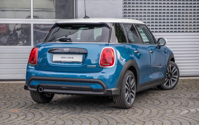 MINI Cooper cena 126900 przebieg: 10, rok produkcji 2023 z Gryfice małe 7